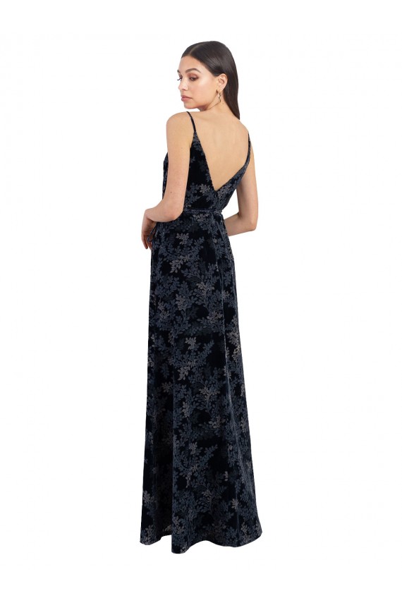 Azul marina oscuro línea A Cuello en V Terciopelo floral Terciopelo Elástico Largo Vestidos de dama de honor Outlet