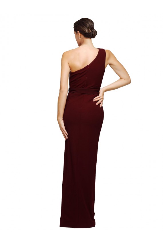 Borgoña oscuro Cubierta Un Hombre Crepé Elástico Largo Formales Vestidos de dama de honor / Vestidos de fiesta Outlet