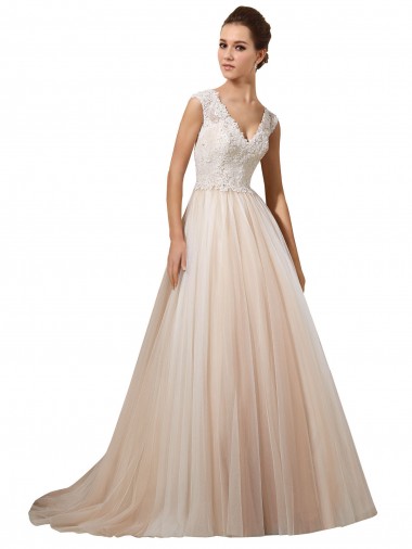 Marfil & Champán línea A Cuello en V Cola capilla Tul Encaje Vestidos de novia Outlet