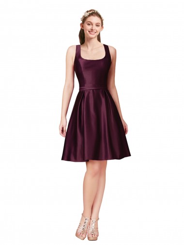 línea A Barco Satén Corto Vestidos de dama de honor / Vestidos de fiesta / Vestidos de cóctel Outlet