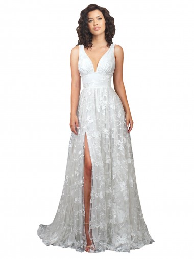 línea A Cuello en V Cola capilla Encaje Vestidos de novia Outlet